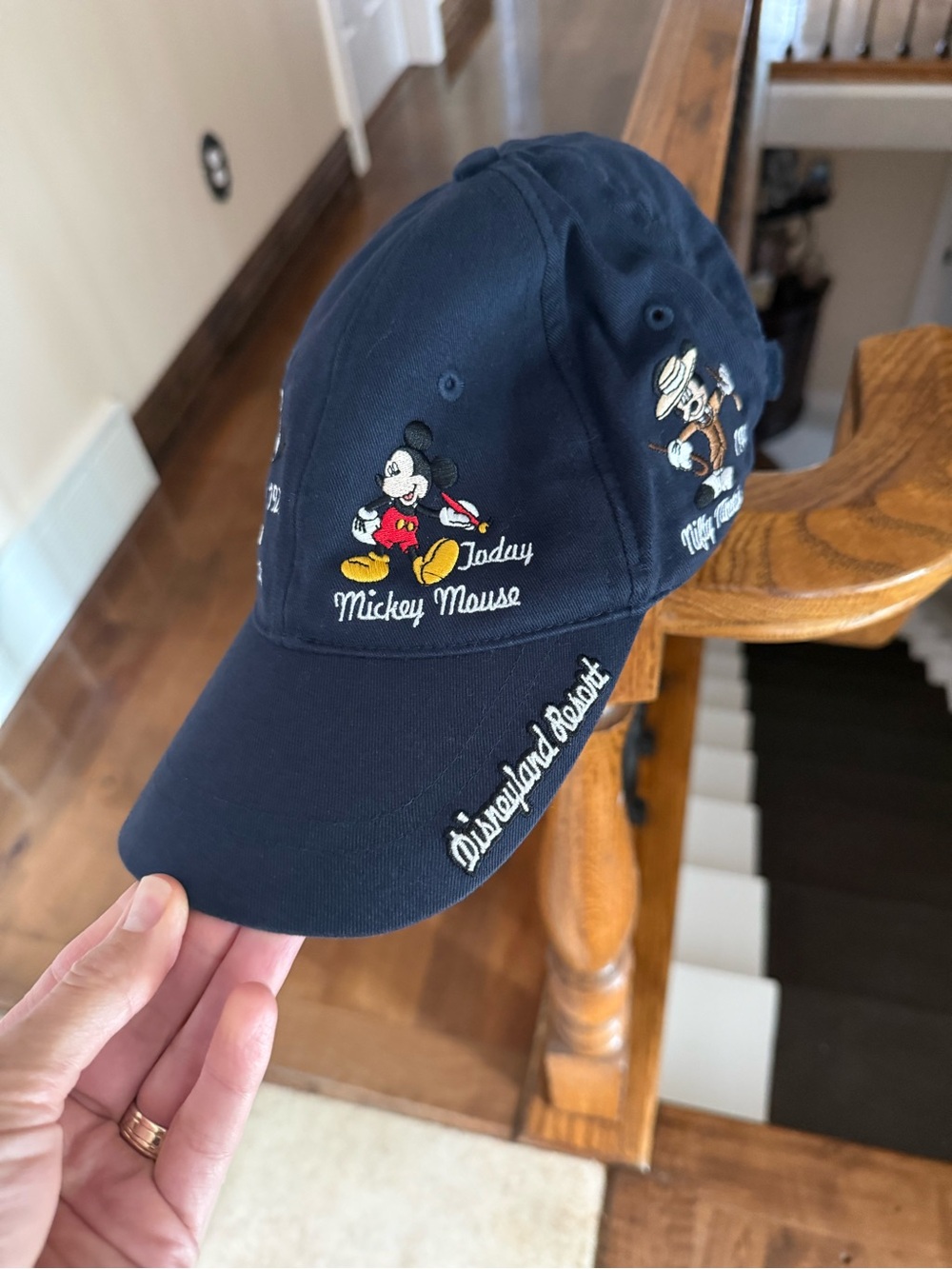 Disneyland brand embroidered Mickey Mouse baseball hat adjustable navy blue